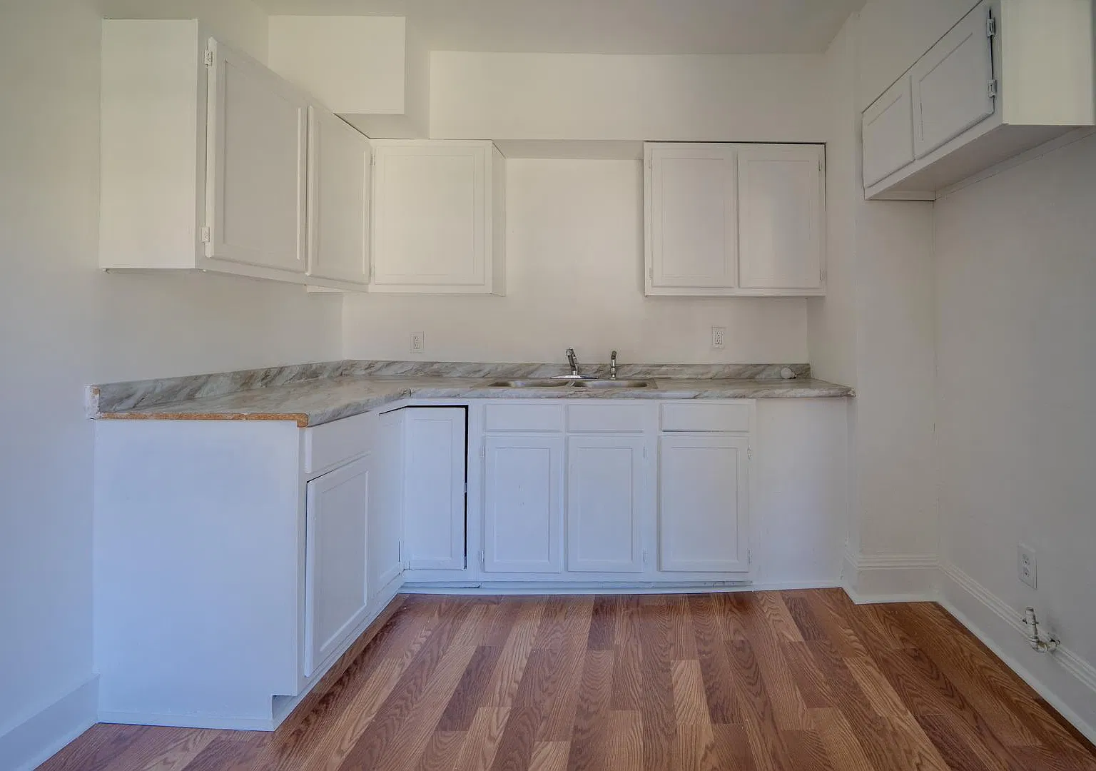 10008 Somerset Ave - Unit 2/3 — Photo 1