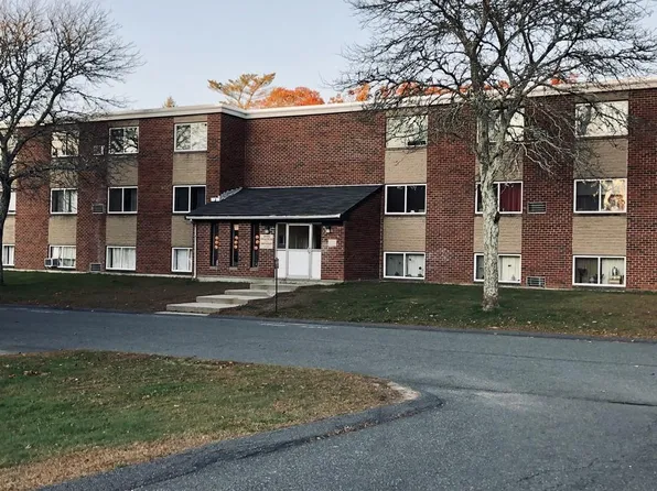 2100 Phillips Rd APT 4, New Bedford, MA 02745