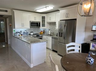 3087 Guildford E, Boca Raton, FL 33434