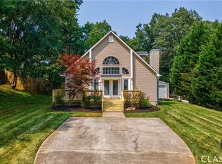 3630 Lakeview Dr, Gainesville, GA 30501