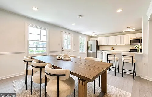 7950 Central Park Cir Photo 1