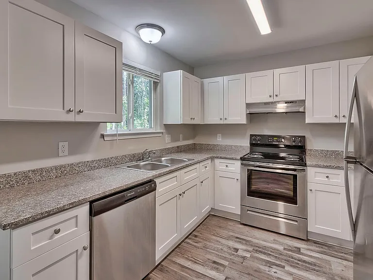 456 S Church St #D — Photo 14