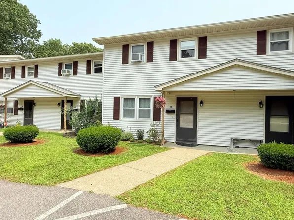 86 Pinecrest Drive #1B, Essex, VT 05452