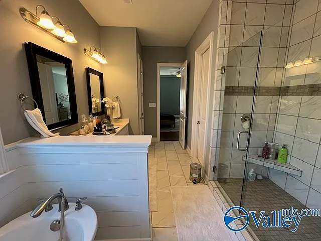 101 Willow Lake Cir SW — Photo 14