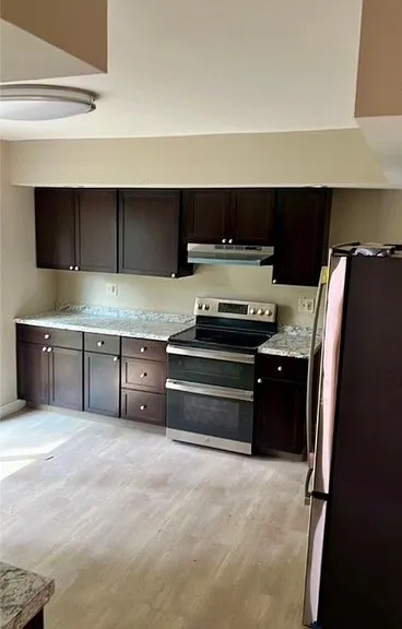 750 Euclid Ave #1 — Photo 14