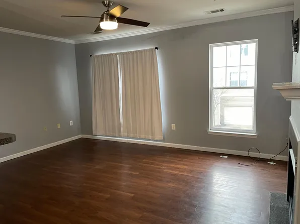 13367 Connor Dr #T, Centreville, VA 20120