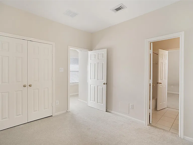 111 Zephyr Bend Pl — Photo 25