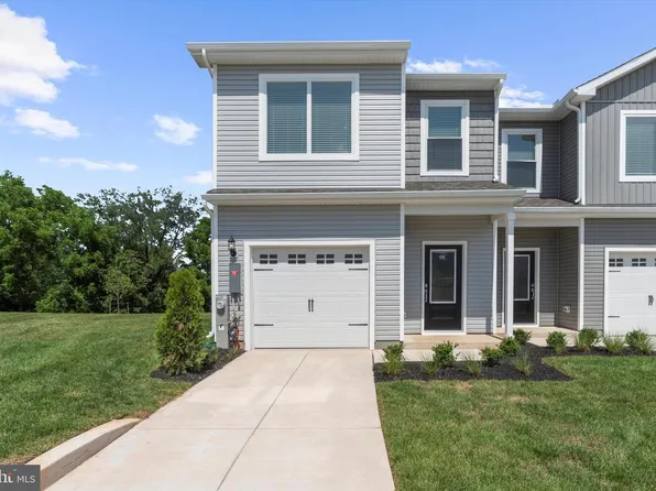 8135 Bartholomew Ct, Baltimore, MD 21206