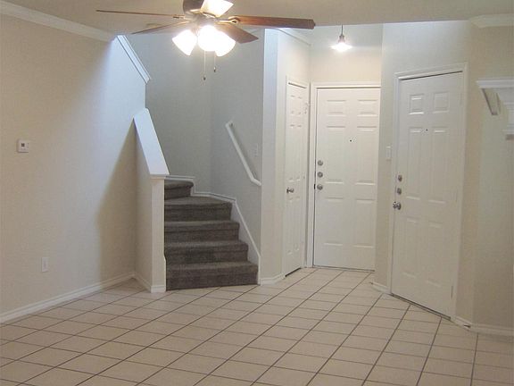 3rd image of 11906 Rhulen Ct