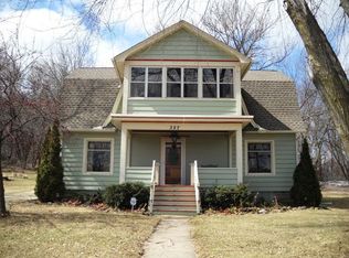 327 S Main St, Cottage Grove, WI 53527