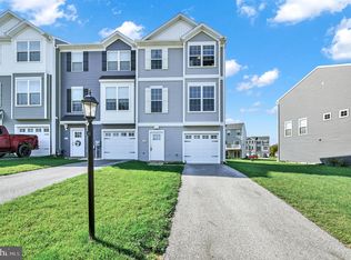 134 Overlook Dr, Hanover, PA 17331