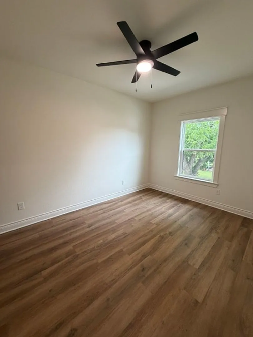 Newly Built 4-Bedroom Rental Home in Valley Mills, TX | 303 Live Oak Street — Photo 4