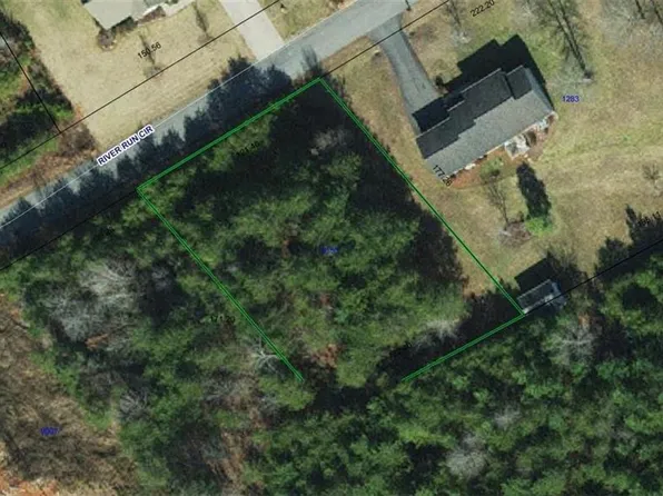 4220 River Run Cir #25, Hickory, NC 28602