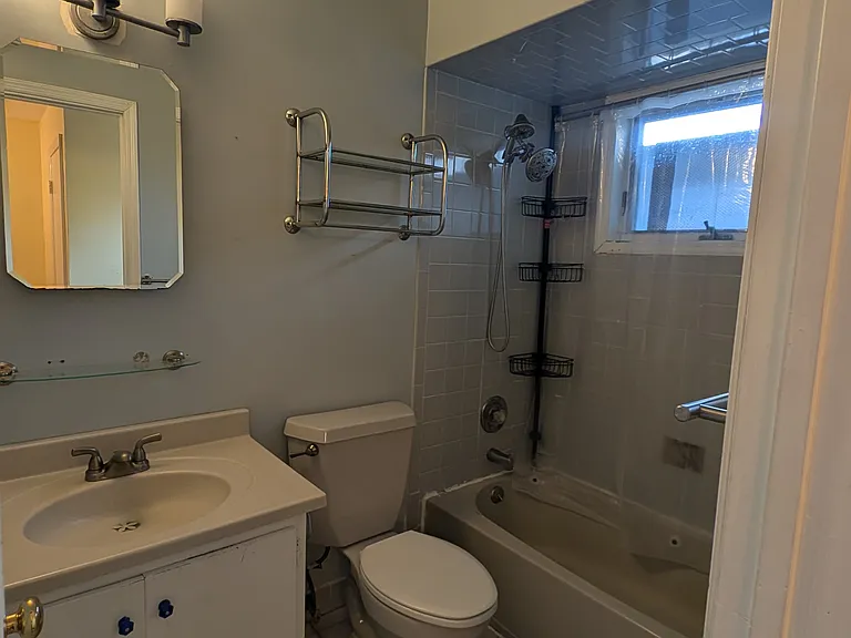 57 Waldron Ave — Photo 8