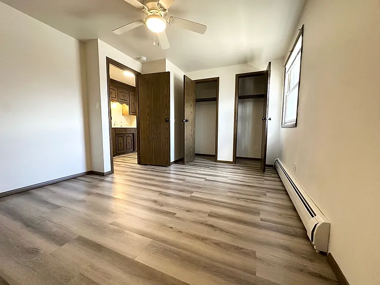 207 Fort Howard Ave — Photo 14