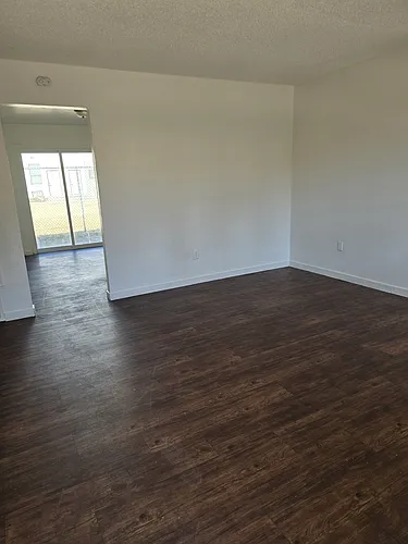 196 S C St #B Photo 1 196 S C St #B Photo 1