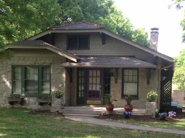 1616 Stokes Ln — Photo 1
