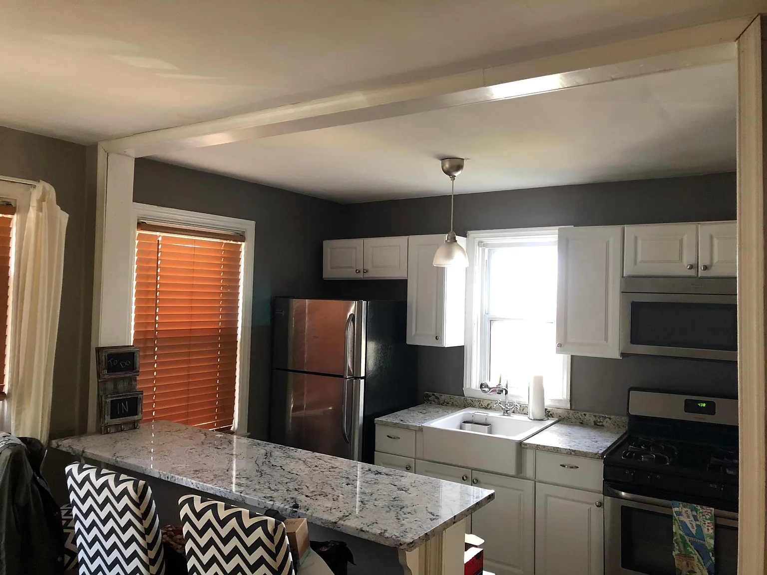 307 E Belvedere Ave — Photo 2