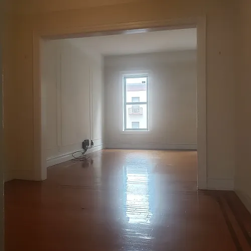 1200 Lexington Ave #4C Photo 1