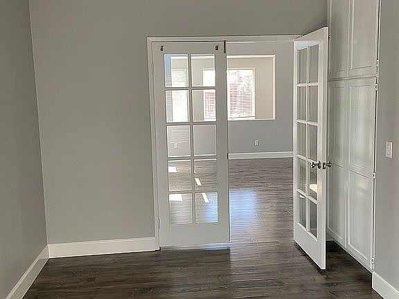 3rd image of 621 Buckhorn Ave