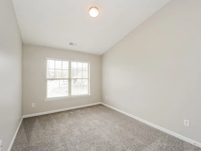 3076 Broadleaf Trl — Photo 17