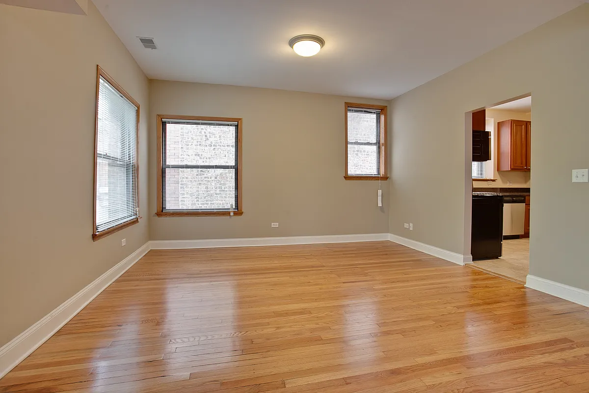 Building Photo - 5419 S Hyde Park Blvd