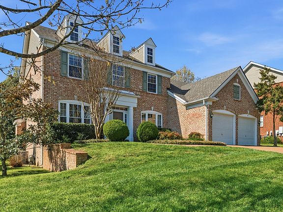 3rd image of 409 Waterton Ct
