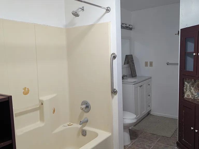 14621 Petersburg Unity Rd #3 — Photo 8