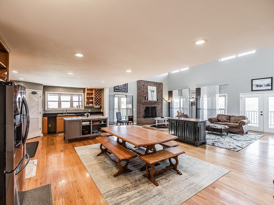 10th image of this home