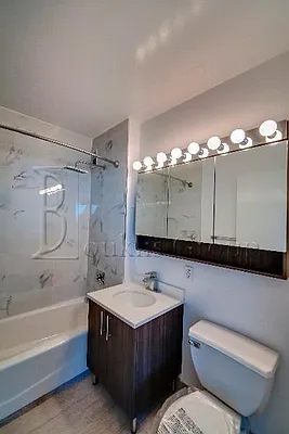 Rented by Bouklis Group | media 4