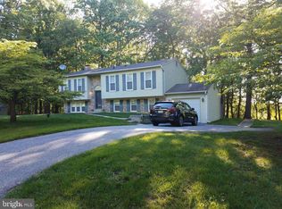 5403 Fantail Dr, Sykesville, MD 21784