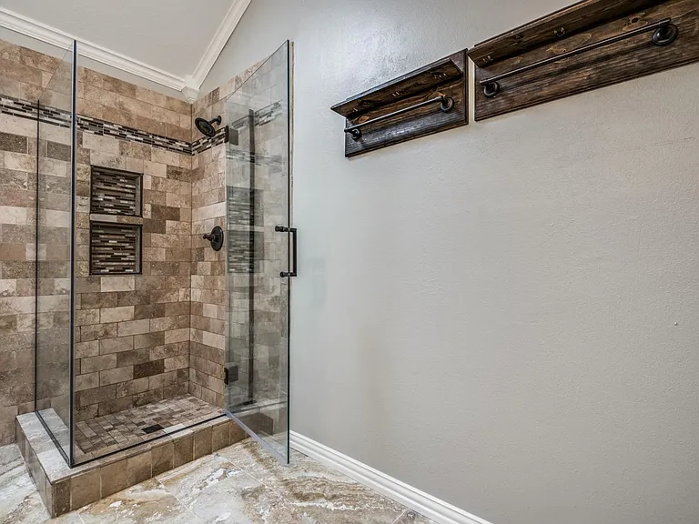 206 Barclay Ave — Photo 21