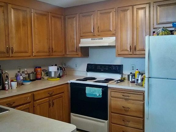 4th image of 106 Ivy Ln #106