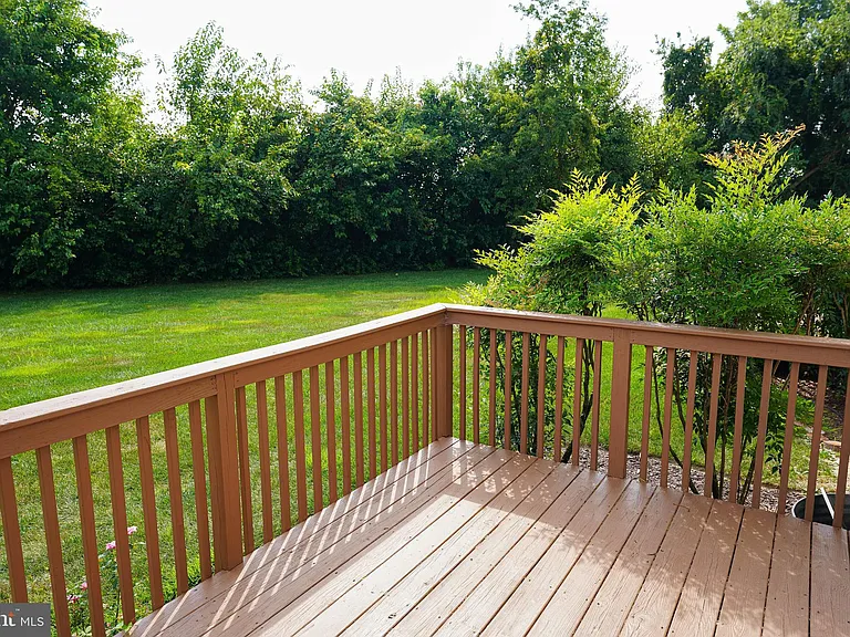 1331 Aspen Dr — Photo 10