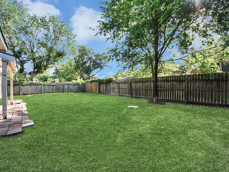5618 Painted Trail Dr — Photo 32
