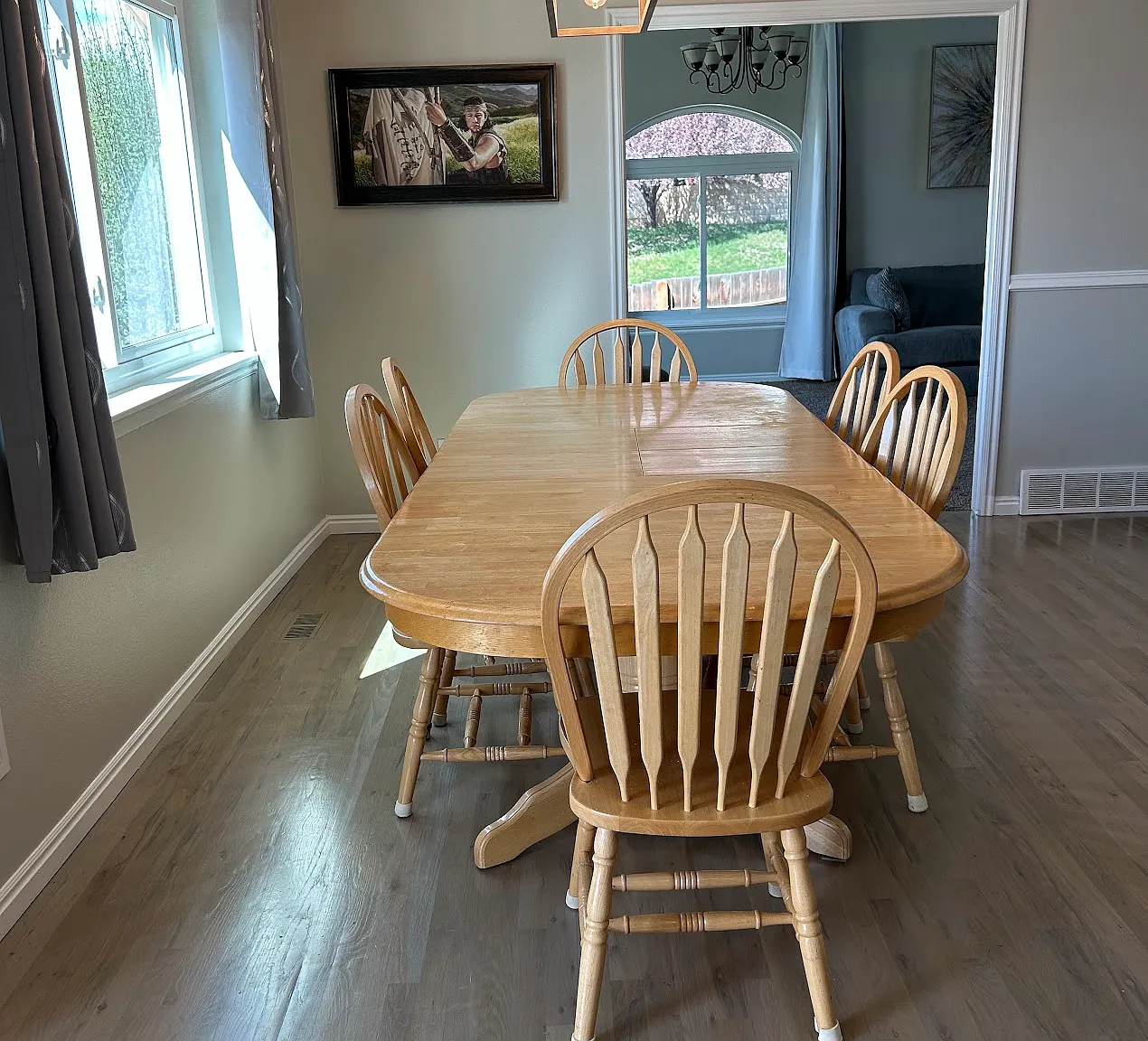 6 bed, 3.5 bath, 4604 sqft, $3,600 — Photo 4