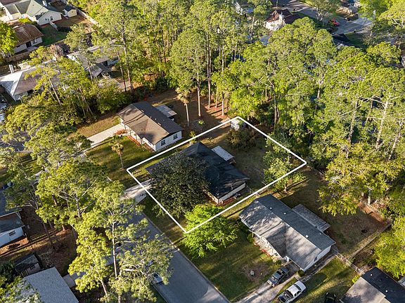 2nd image of 4216 NW 22nd Terrace