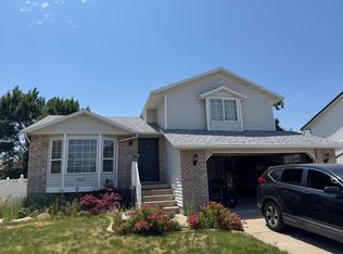 925 W 4200 S, Riverdale, UT 84405
