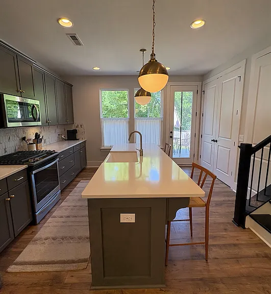 2813 Shamrock Dr — Photo 8