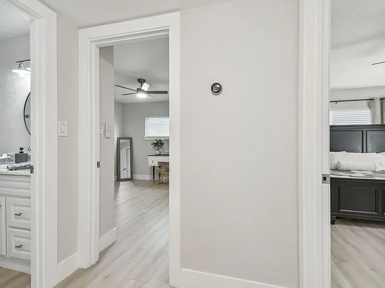 3922 Fontainebleau Dr — Photo 24