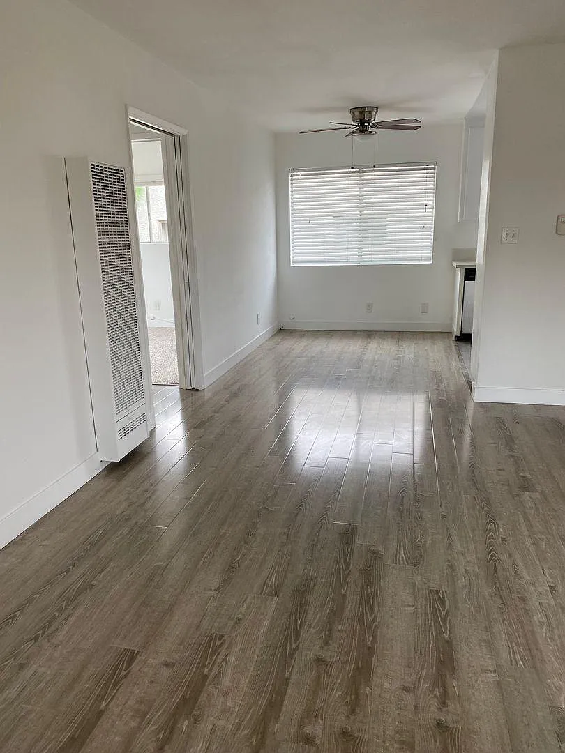 2 bed, 1.5 bath, 900 sqft, $3,195 — Photo 1