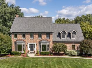 4274 Hill Top Rd, Long Grove, IL 60047