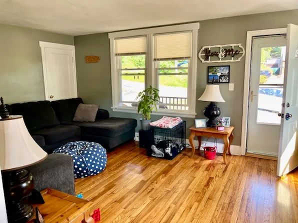 (undisclosed Address), Valhalla, NY 10595