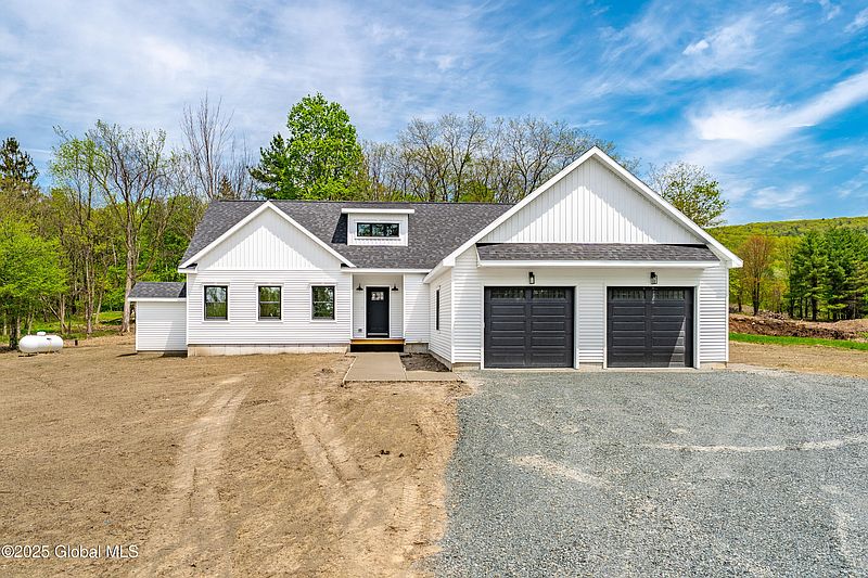 2nd image of 60 Plante Lane
