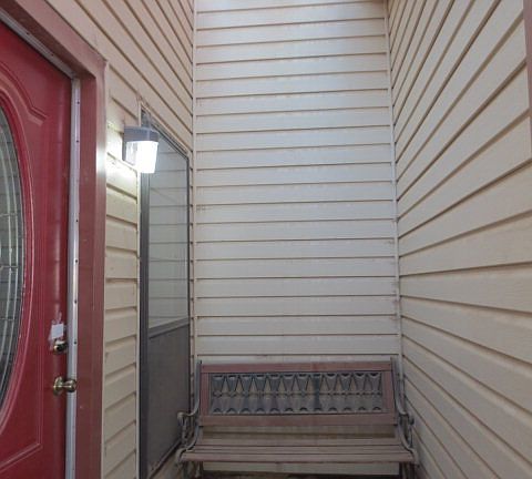 3rd image of 909 Waverly Dr