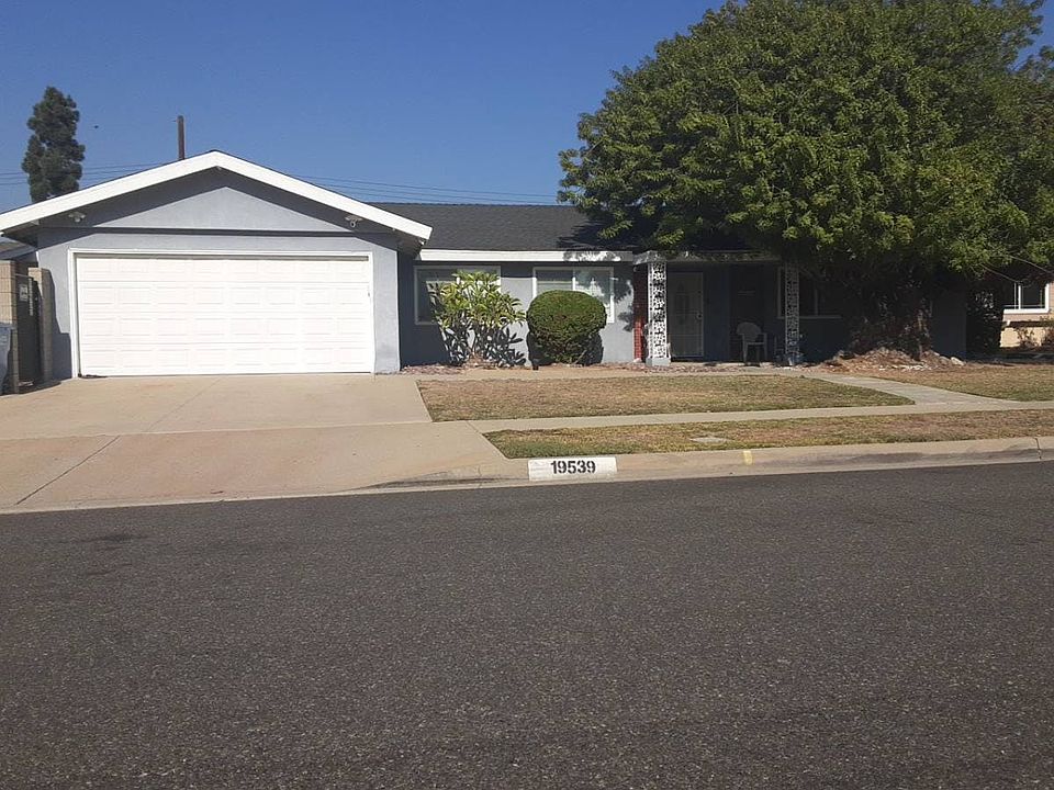 1st image of 19539 Gravina St