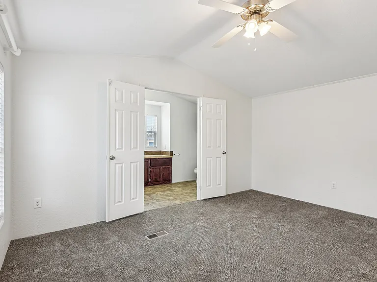 Northbrook Villas Community — Photo 42