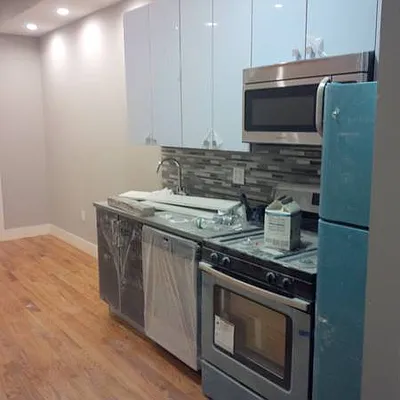 Rented by Space Link Realty | media 2