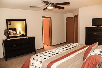 5th image of 17911 18th Avenue Ct E