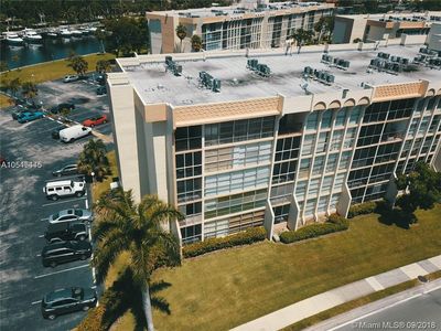 501 Three Islands Blvd APT 520, Hallandale, FL, 33009